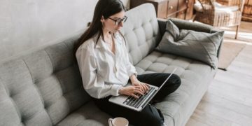 5 Important Benefits of Customer Communication Management Software