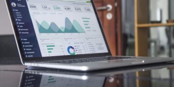 How can I buy traffic to a website safely