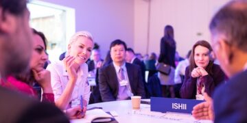 The Benefits of Networking with Recruiters